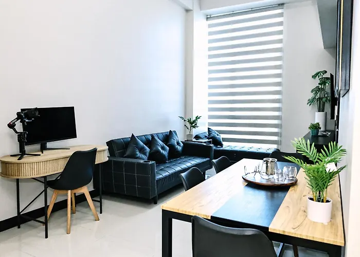 Mactan Newton Retreat Wifi Hot Water Smart Tv