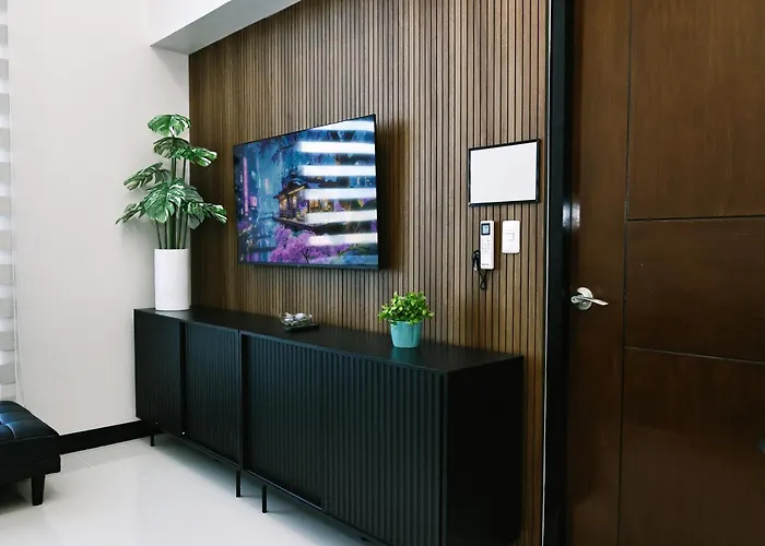 Mactan Newton Retreat Wifi Hot Water Smart Tv アパートホテル *