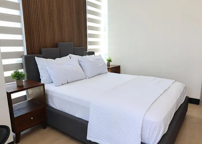 Mactan Newton Retreat Wifi Hot Water Smart Tv *